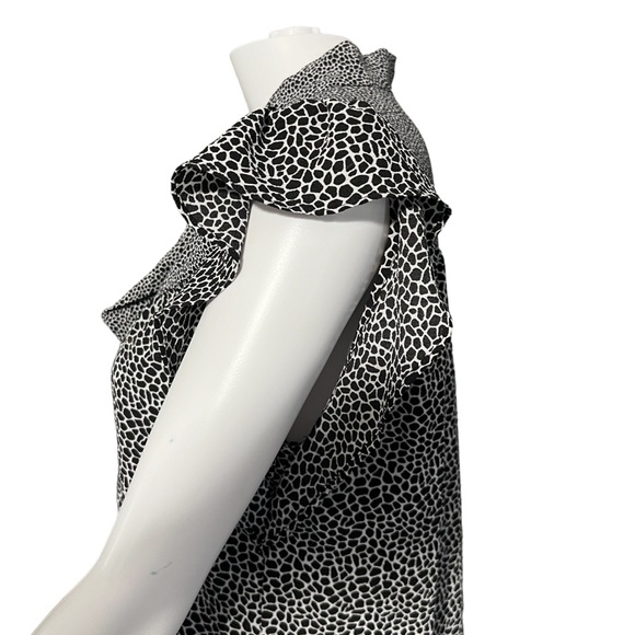 Michael Kors - Womens Ruffle Sleeve Top - Sz. SM - Picture 3 of 8